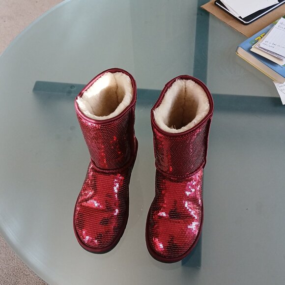Vintage UGGS Sparkly Red Sequin Boots - Picture 8 of 8